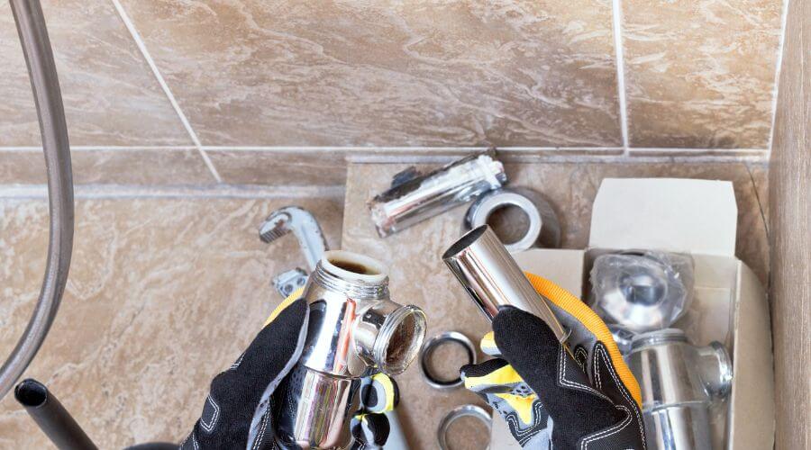 Professional gutter cleaning in Bonanza, UT